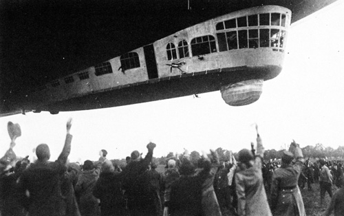 LZ127Abflug_1.jpg