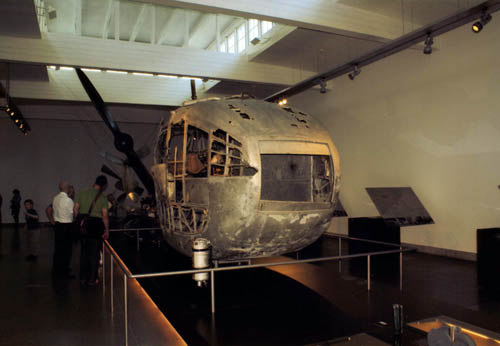 LZ127EngineGondola_2.jpg