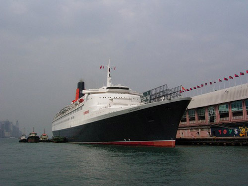 QE2_Hongkong.jpg