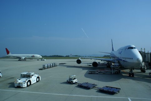 B747_400@Hiroshima.jpg