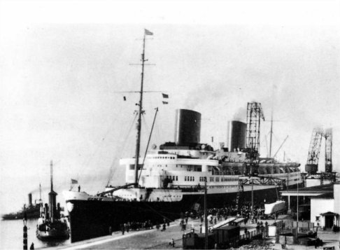 Europa-at-Bremerhafen.jpg